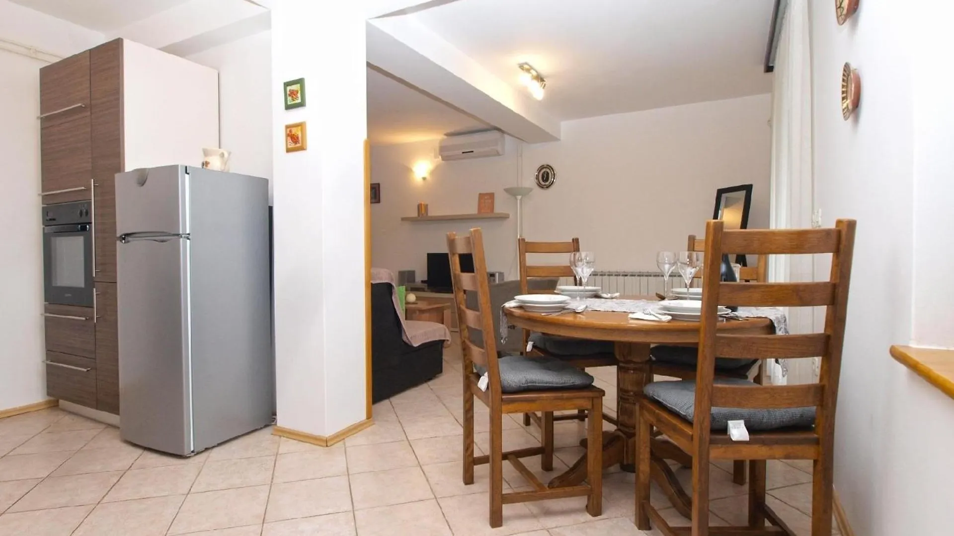 Ferienwohnung Fuer 4 Personen Ca 50 Qm In Fazana, Istrien Istrische Riviera 0*, Fazana
