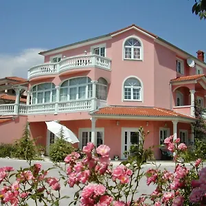Vera Gostinjska kuća