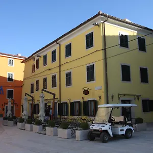 Phasiana Hotel